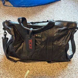 vintage tumi bag leather bag black leather duffle zip up shoulder bag
